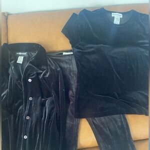 1997 Sag Harbor Black Velvet Ensemble